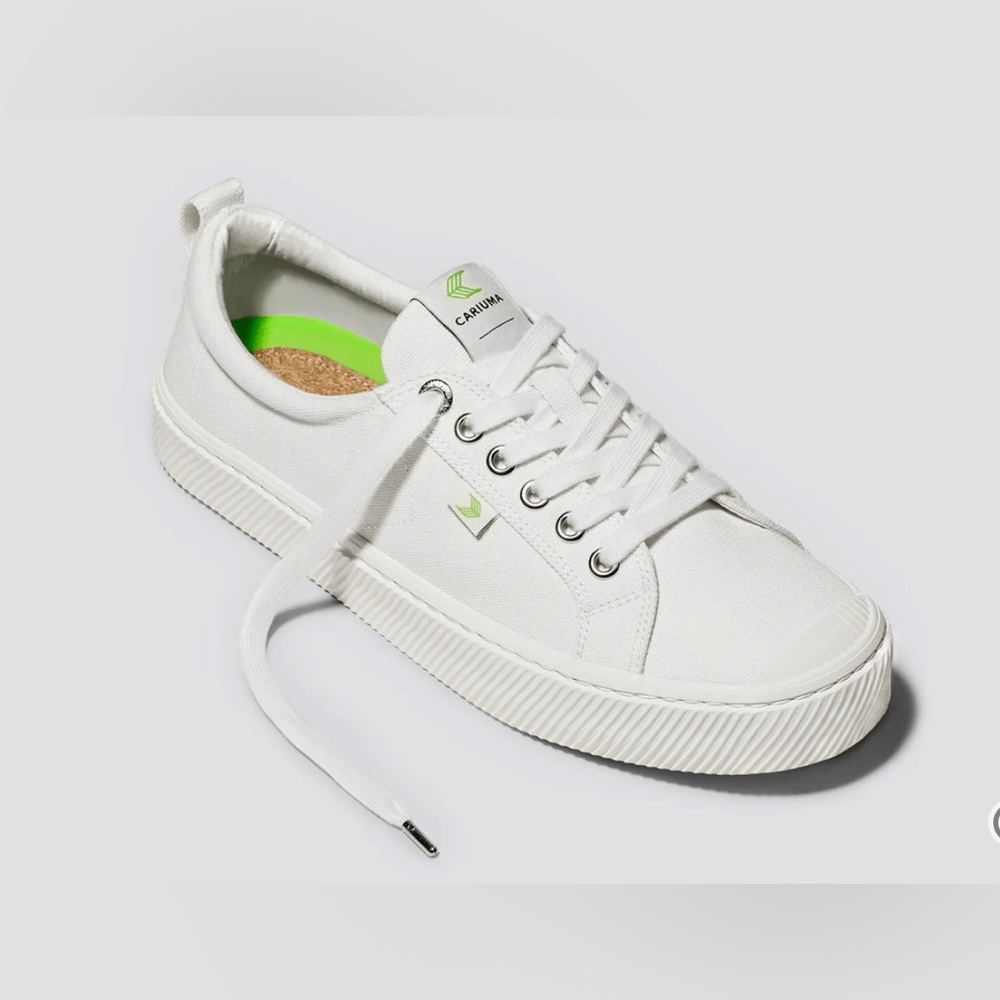 Women's Cariuma Sneakers